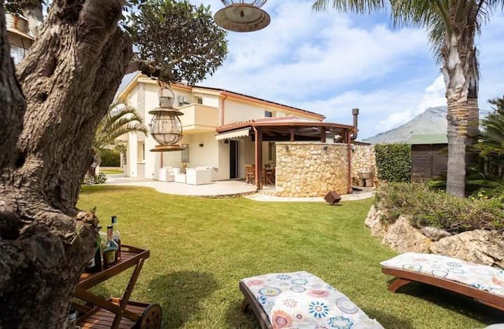 1c250734-24f8-43d8-89c4-ace3b074b741